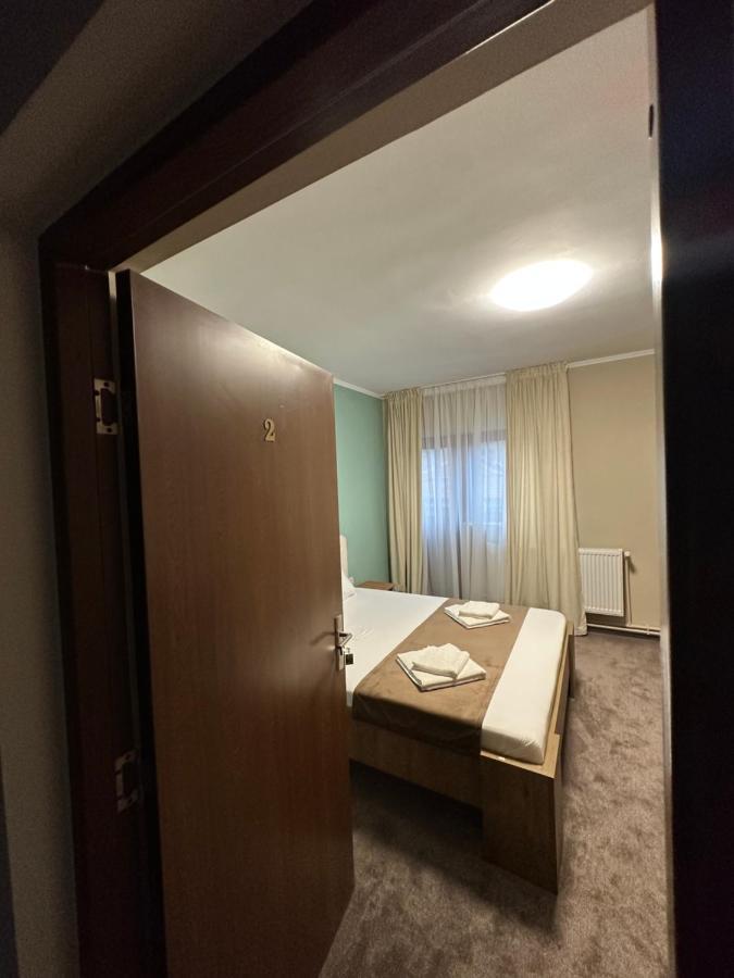 Freedom&Relax Hotel Buzău Buitenkant foto